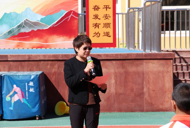 亮阅读星河——密云区太师屯镇中心小学澳门新葡京网站书香满校园：21天点(图1)