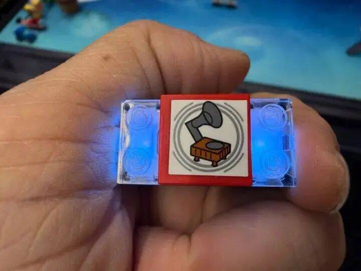 脑这是半世纪以来最大的一次进化澳门新葡京乐高往积木里塞了个电(图13)