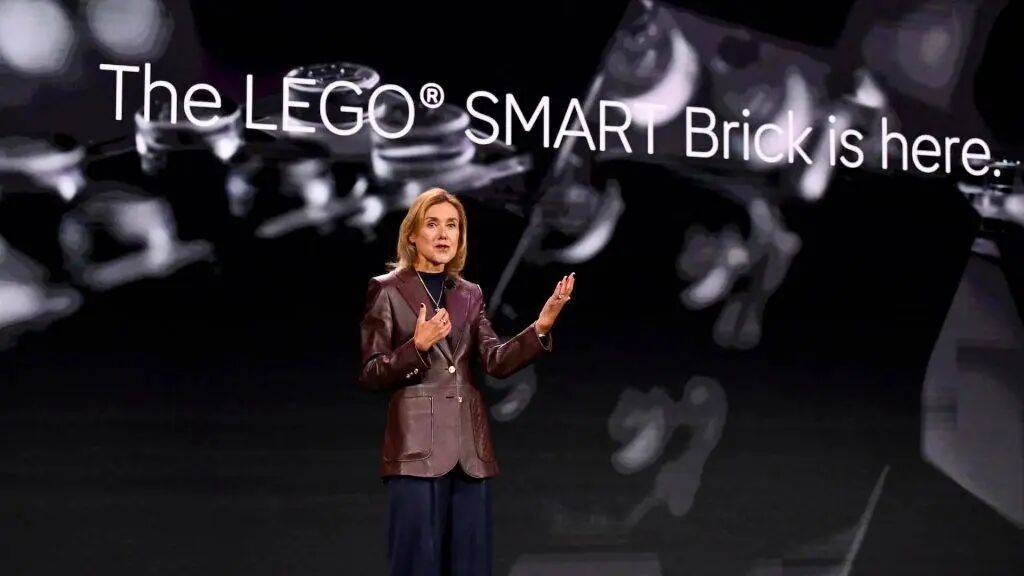 脑这是半世纪以来最大的一次进化澳门新葡京乐高往积木里塞了个电(图12)